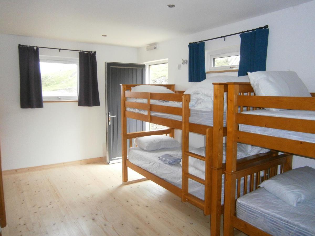Otter Bunkhouse Hostel Cairisiadar Εξωτερικό φωτογραφία