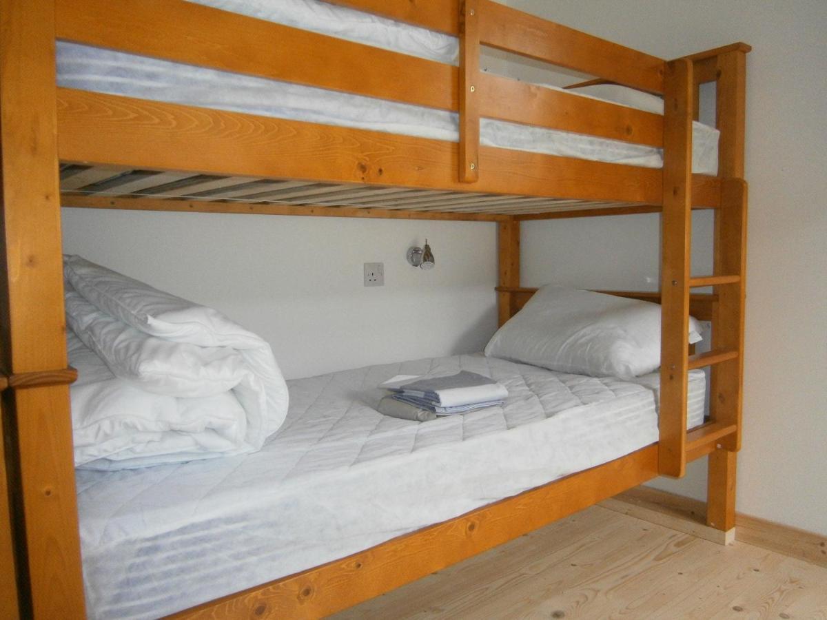 Otter Bunkhouse Hostel Cairisiadar Εξωτερικό φωτογραφία